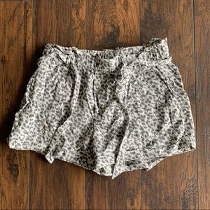 Aerie leopard print paperbag shorts
